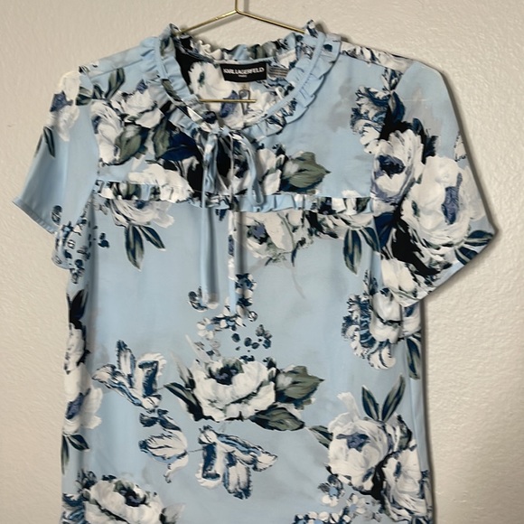 Karl Lagerfeld Paris Floral Printed Tie Neck Blouse Blue - Picture 2 of 8